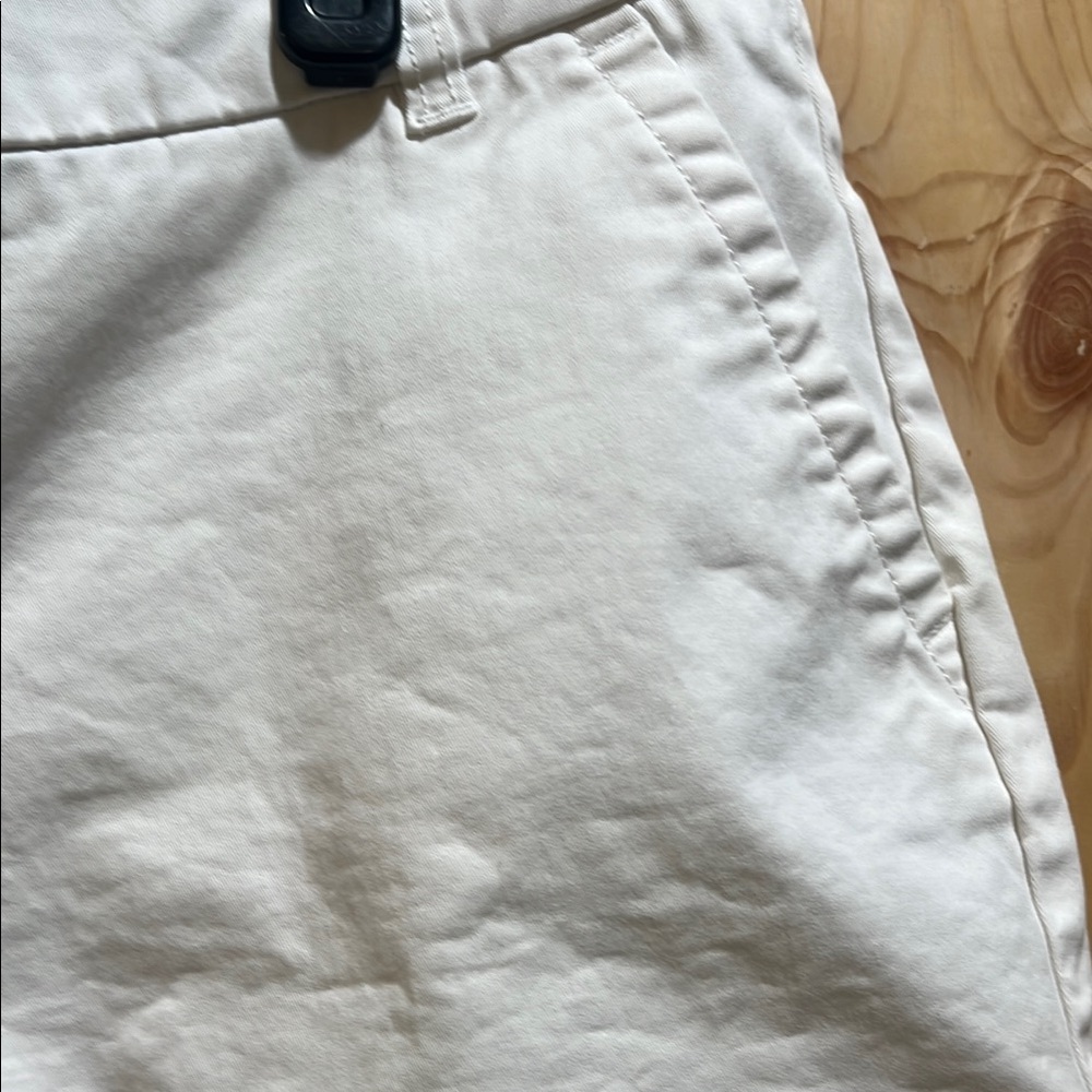 Crown & Ivy White Tailored ladies shorts - Picture 4 of 8